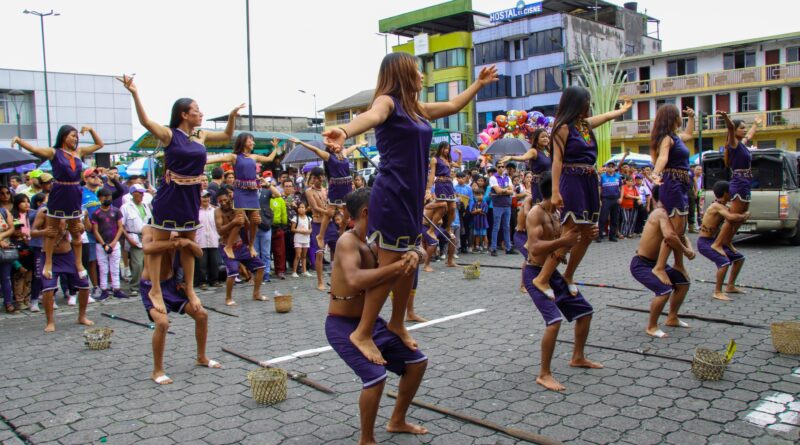 Pastaza: Se cumplió desfile por día de las nacionalidades