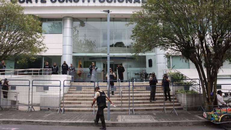 Corte Constitucional rechaza tres preguntas del referéndum impulsado por Noboa y da paso a dos