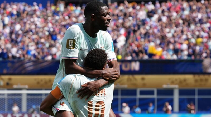 FRANCIA APLASTA A NORUEGA 4-1