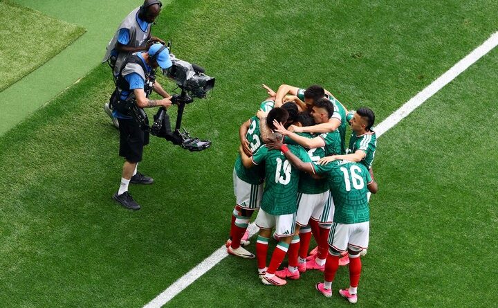 Mexico gano el primer partido del mundial contra Sudáfrica 2-0