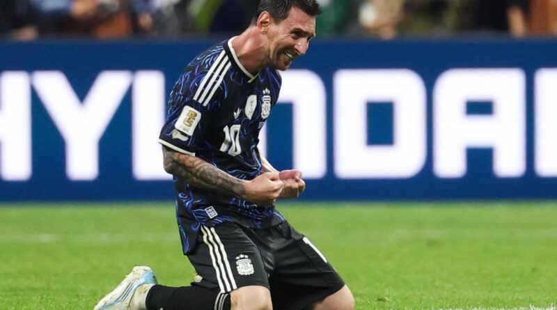 ARGENTINA VUELVA A UNA FINAL DEL MUNDIAL DE FUTBOL DERROTO 2-1 A INGLATERRA EN SEMIFINAL