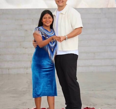 Una historia de amor terminó en matrimonio entre joven shuar y norteamericano